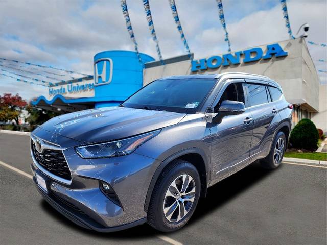 2023 Toyota Highlander L — SUV — 33,652 mi — Lakewood, NJ