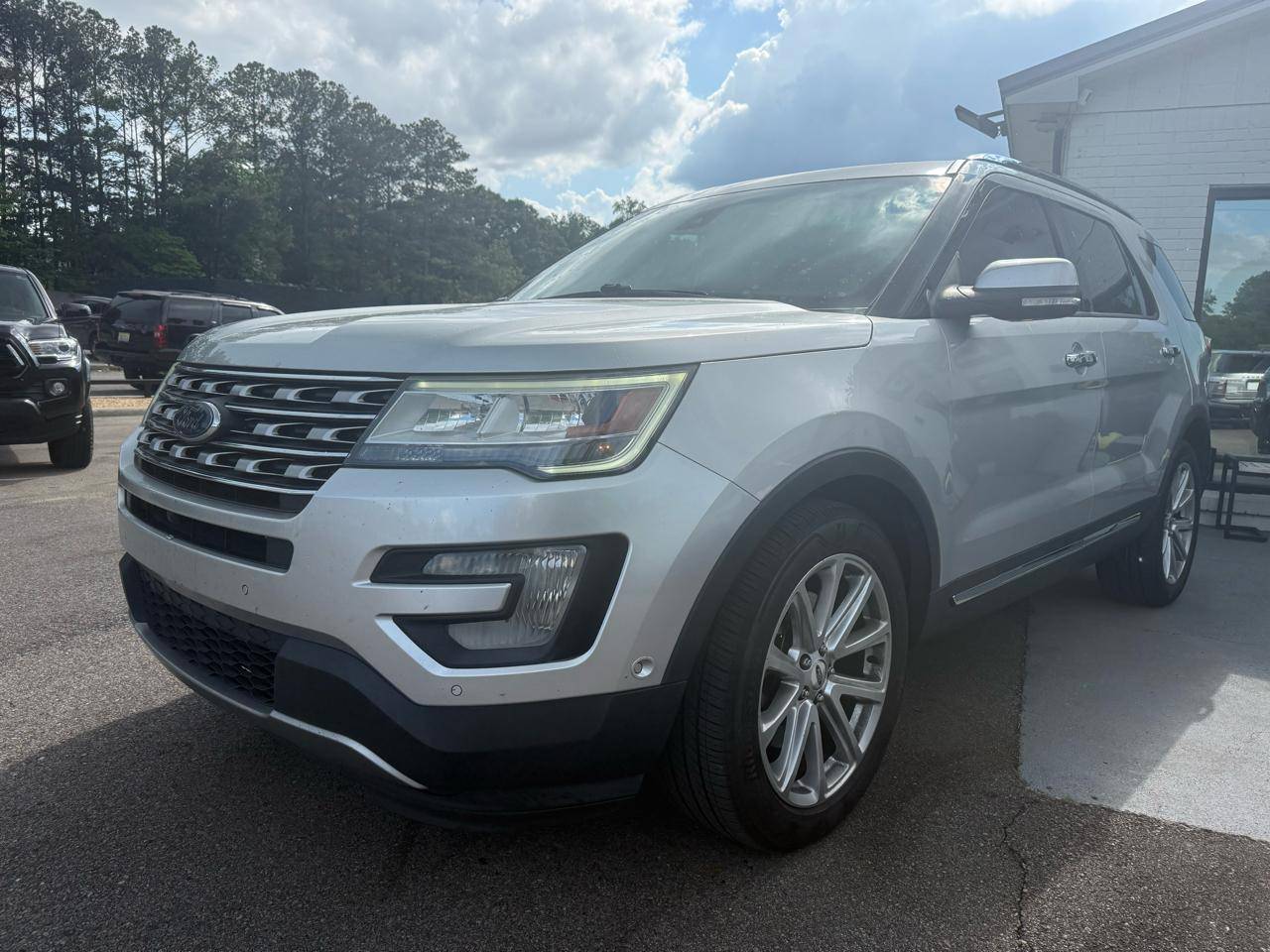 2016 Ford Explorer