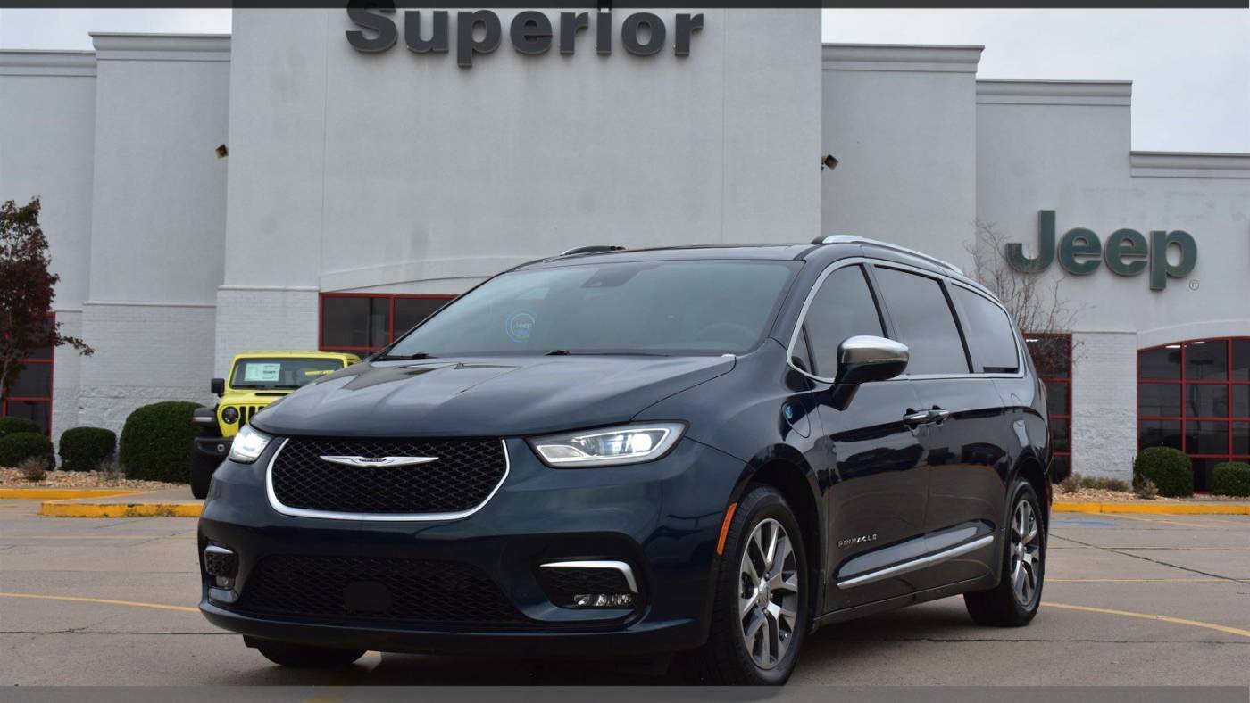 2022 Chrysler Pacifica Hybrid Pinnacle — Minivan — 66,380 mi — Conway, AR