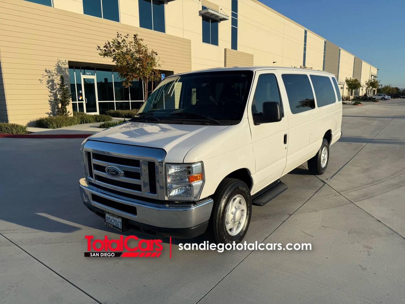 2013 Ford Econoline Wagon E-350 Super Duty XLT — Passenger Van — 129,232 mi — San Diego, CA