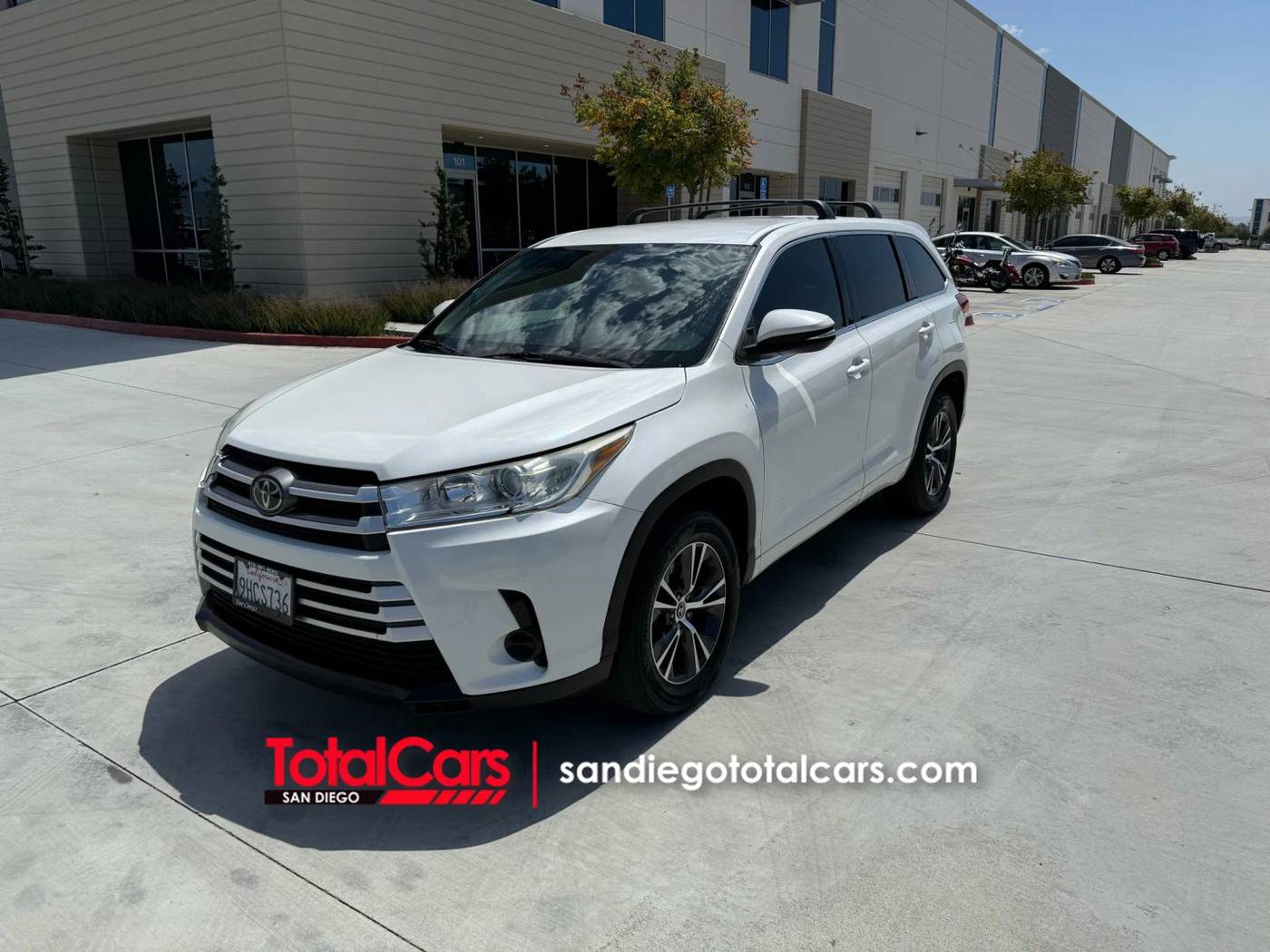 2018 Toyota Highlander LE V6 — SUV — 118,060 mi — San Diego, CA
