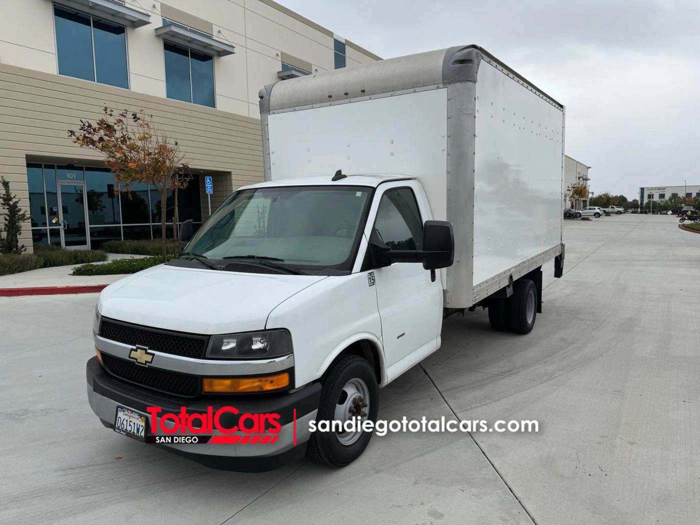2019 Chevrolet Express Commercial Cutaway 3500 — Chassis Cab Truck — 114,618 mi — San Diego, CA