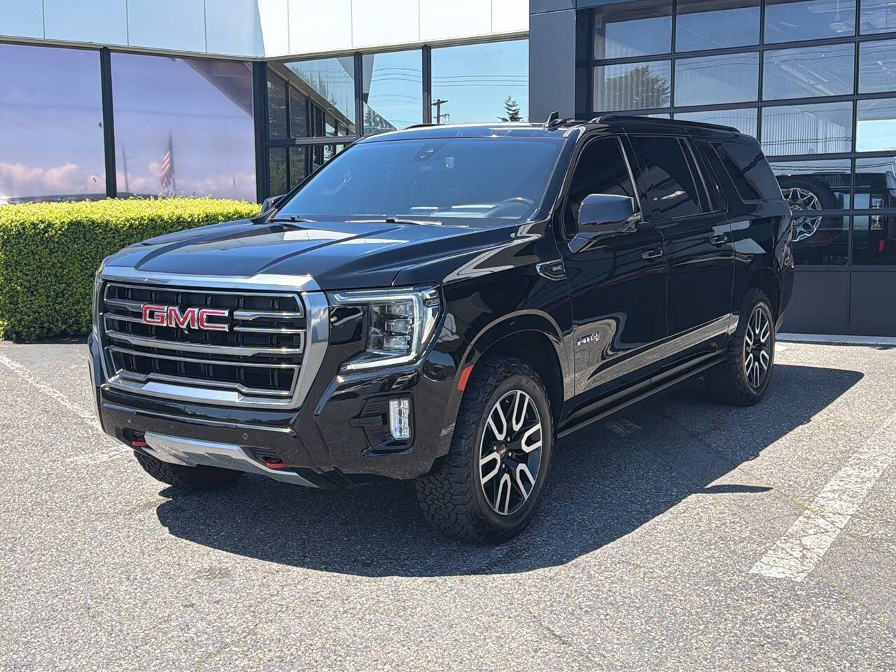 2022 GMC Yukon XL AT4