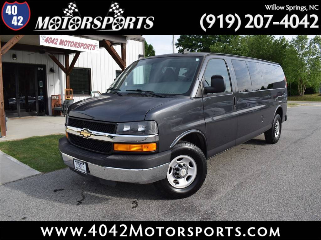 2016 Chevrolet Express Passenger LT — Passenger Van — 30,620 mi — Willow Spring, NC