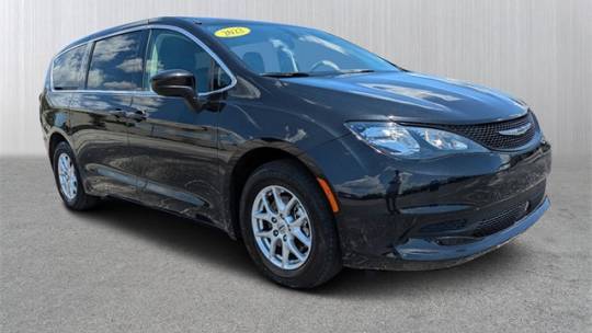 2022 Chrysler Voyager LX — Minivan — 69,876 mi — Gainesville, FL