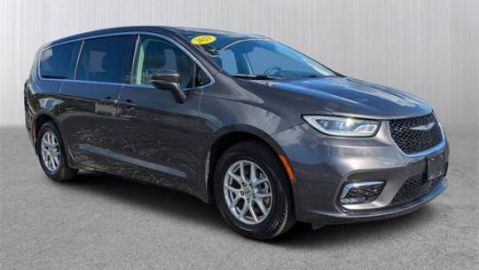2023 Chrysler Pacifica Touring L — Minivan — 63,518 mi — Gainesville, FL