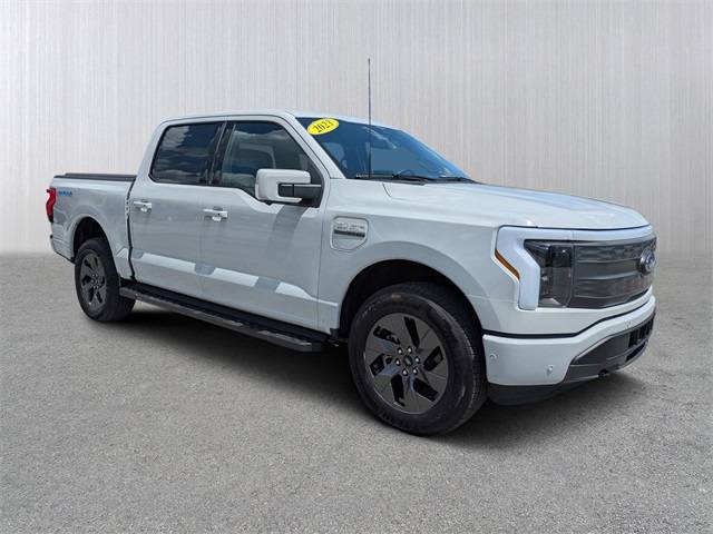 2023 Ford F-150 Lightning LARIAT — Pickup Truck — 3,465 mi — Gainesville, FL