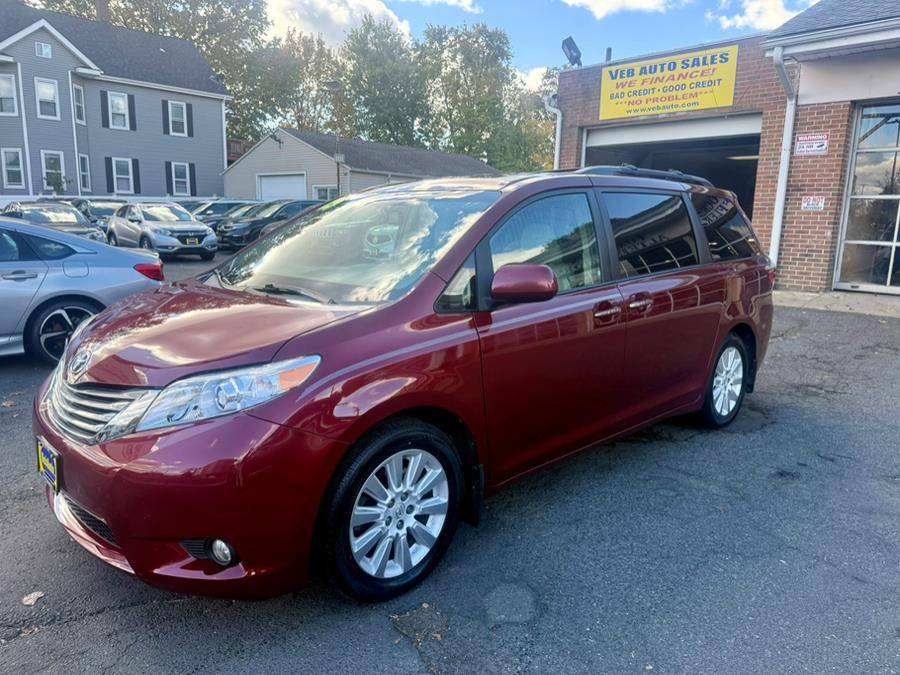 2015 Toyota Sienna XLE Premium — Minivan — 146,632 mi — Hartford, CT