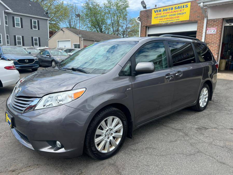 2017 Toyota Sienna XLE Premium — Minivan — 128,265 mi — Hartford, CT