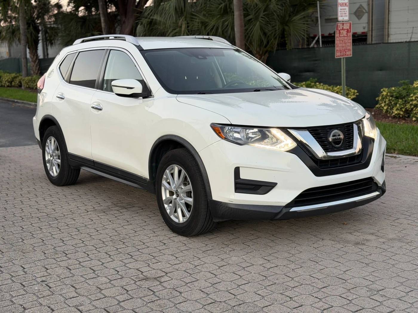 2020 Nissan Rogue SV — SUV — 112,648 mi — Miami, FL