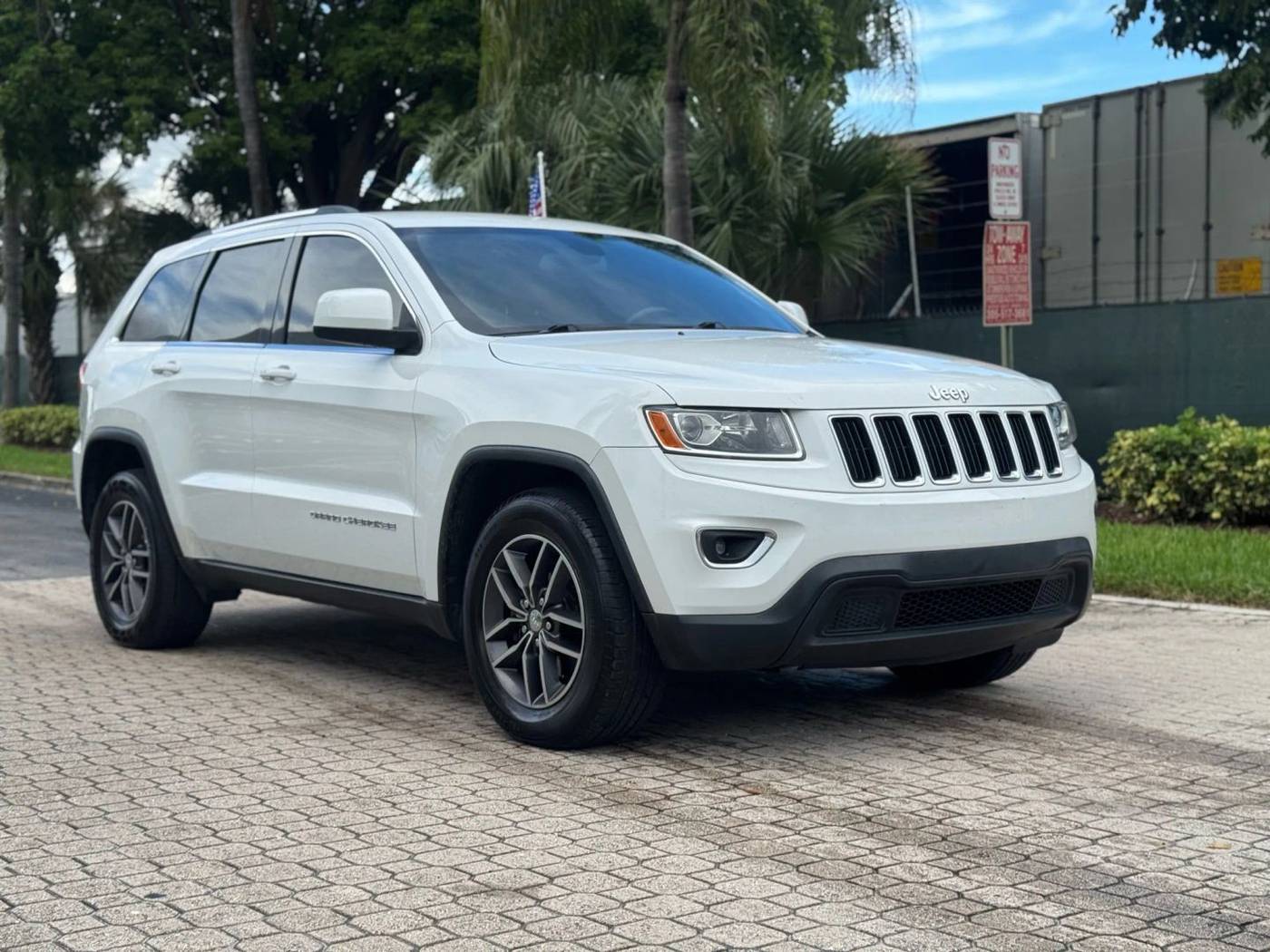 2014 Jeep Grand Cherokee Laredo — SUV — 145,622 mi — Miami, FL