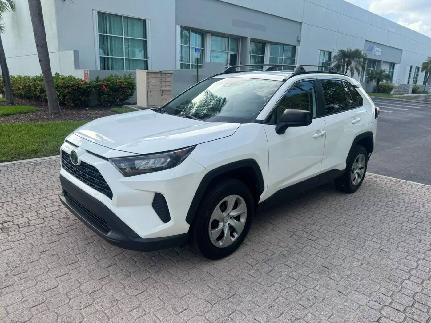 2020 Toyota RAV4 LE — SUV — 98,748 mi — Miami, FL