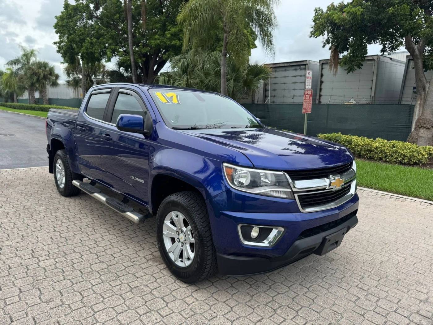 2017 Chevrolet Colorado LT — Pickup Truck — 105,280 mi — Miami, FL