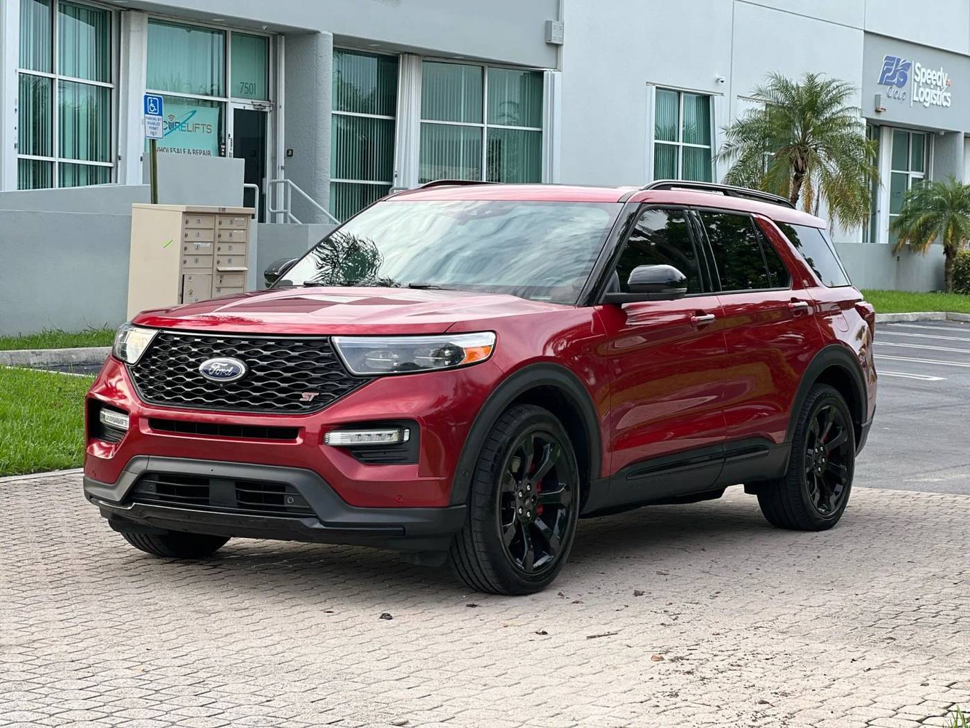 2020 Ford Explorer ST — SUV — 63,125 mi — Miami, FL