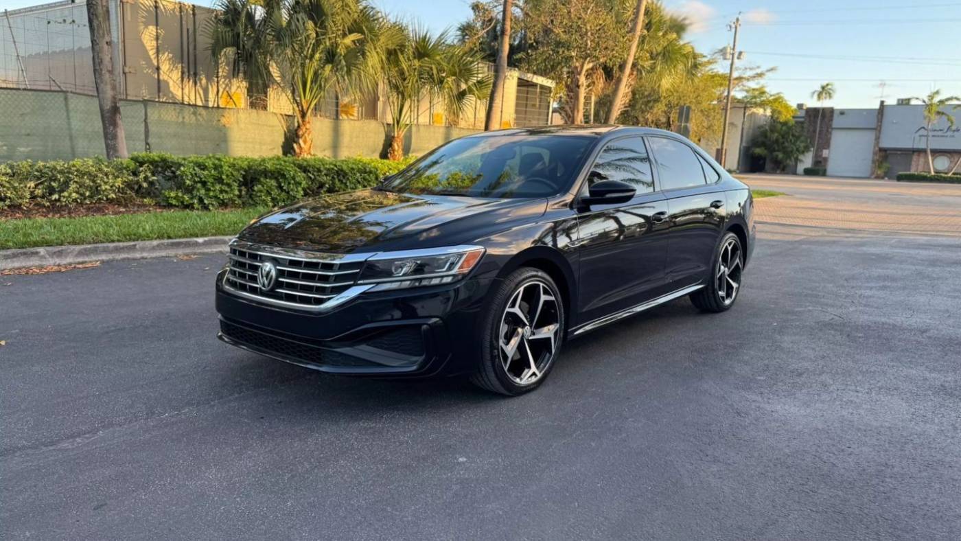 2021 Volkswagen Passat R-Line — Sedan — 52,932 mi — Miami, FL