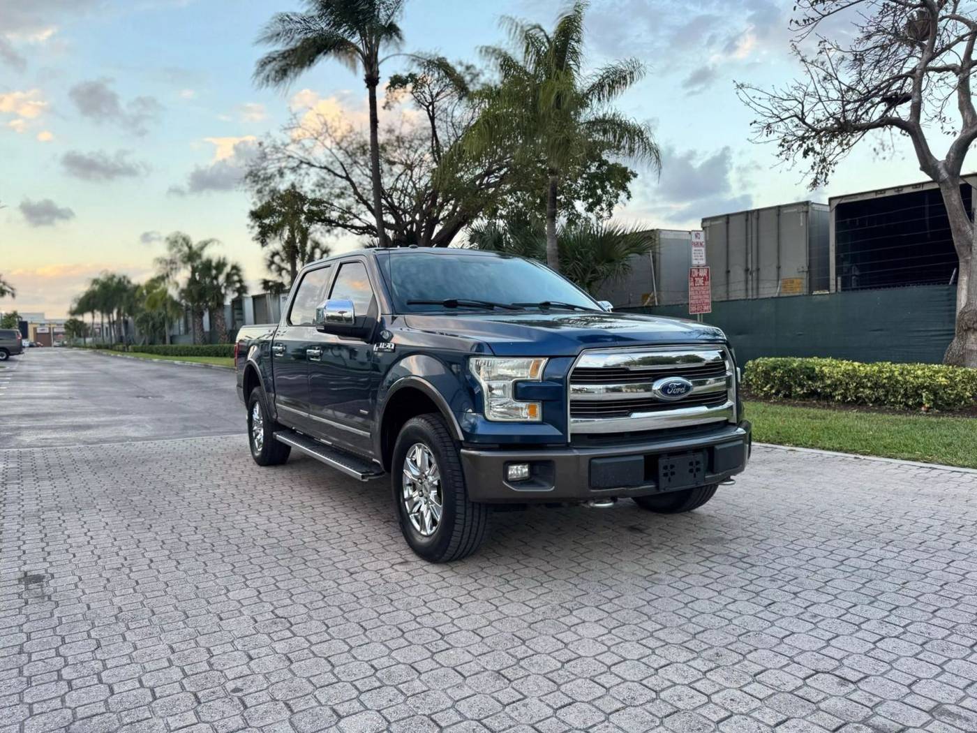 2015 Ford F-150 Lariat — Pickup Truck — 136,351 mi — Miami, FL