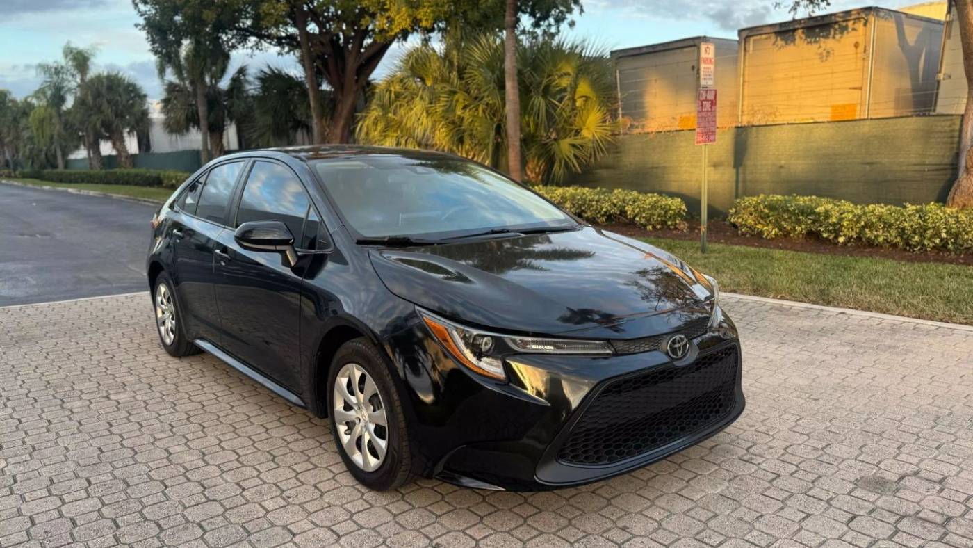 2020 Toyota Corolla LE — Sedan — 66,832 mi — Miami, FL
