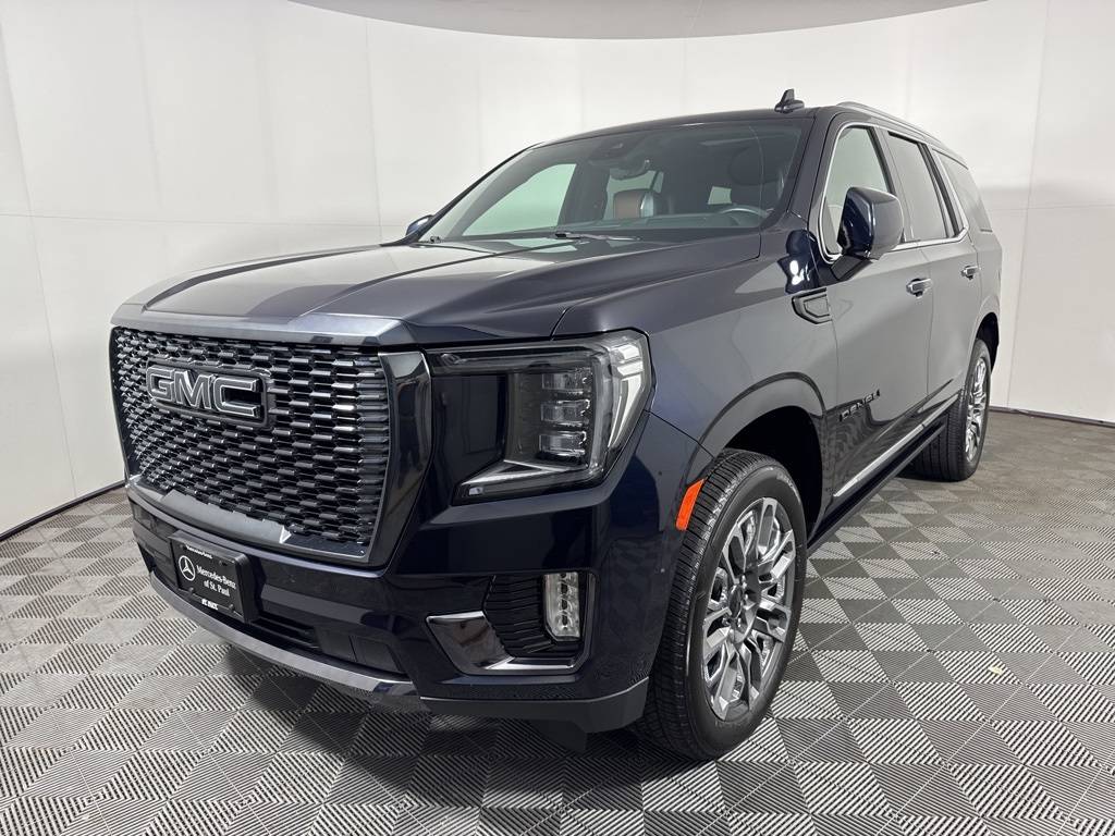 2023 GMC Yukon Denali Ultimate — SUV — 18,291 mi — Maplewood, MN