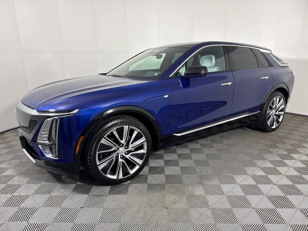 2024 Cadillac LYRIQ Luxury — SUV — 15,515 mi — Maplewood, MN