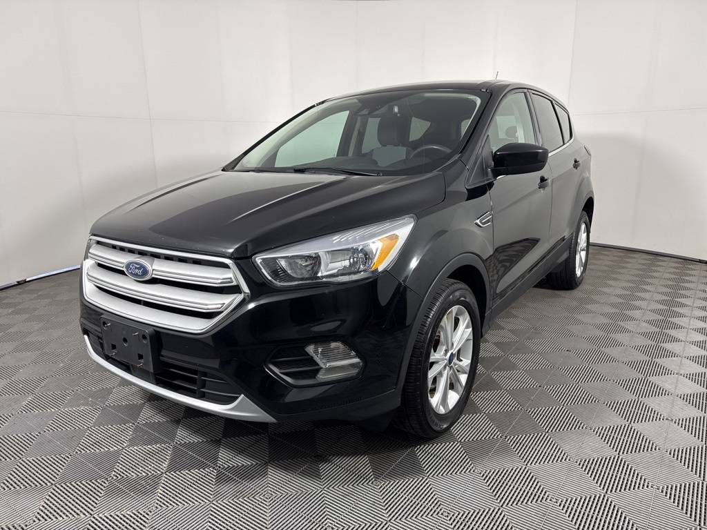 2019 Ford Escape SE — SUV — 140,844 mi — Maplewood, MN