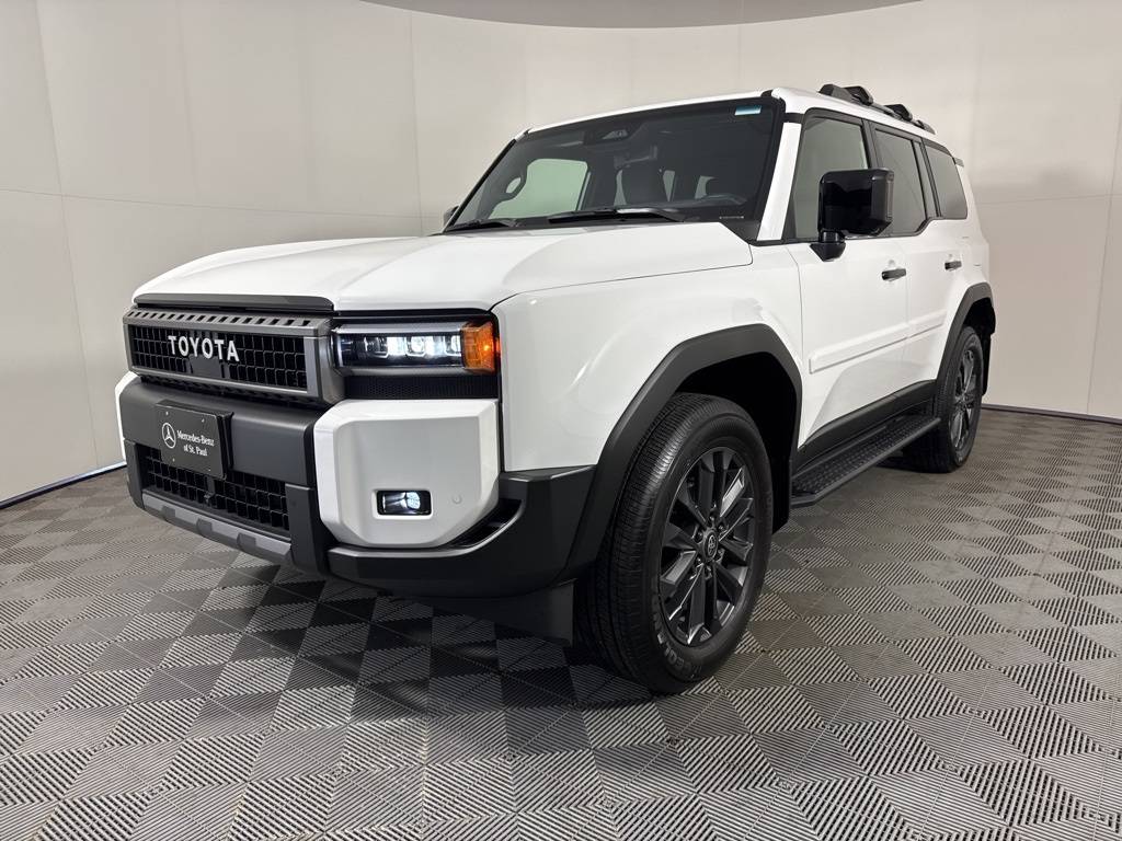2025 Toyota Land Cruiser Base — SUV — 3,680 mi — Maplewood, MN