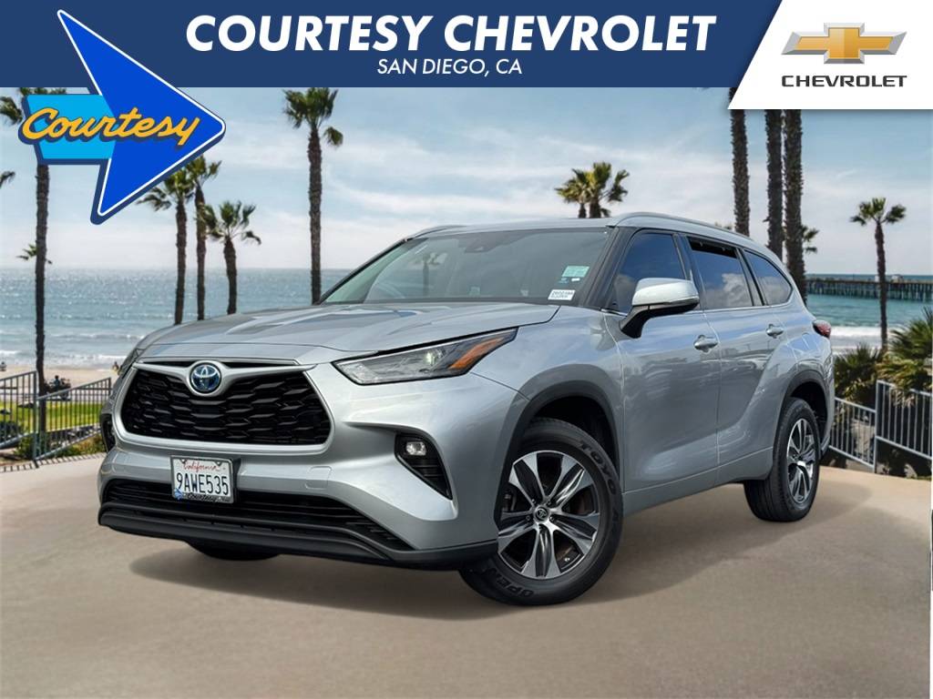 2022 Toyota Highlander Hybrid XLE — SUV — 9,925 mi — San Diego, CA