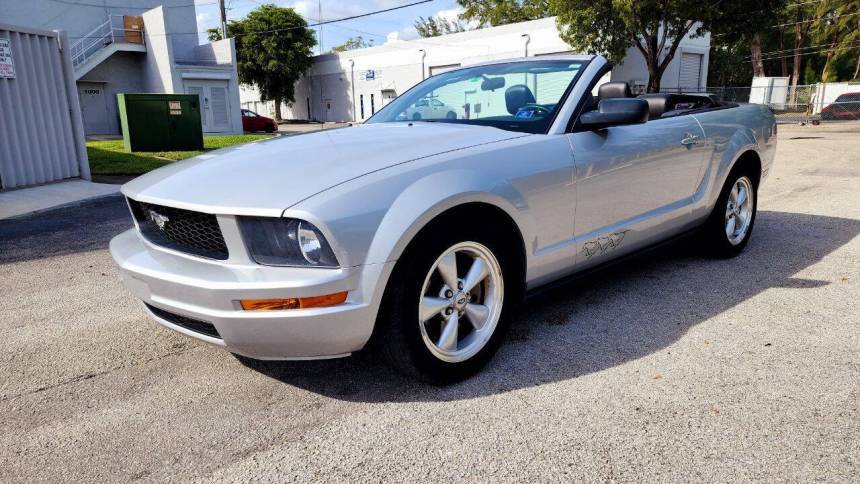 2007 Ford Mustang Deluxe — Convertible — 64,359 mi — Hallandale Beach, FL