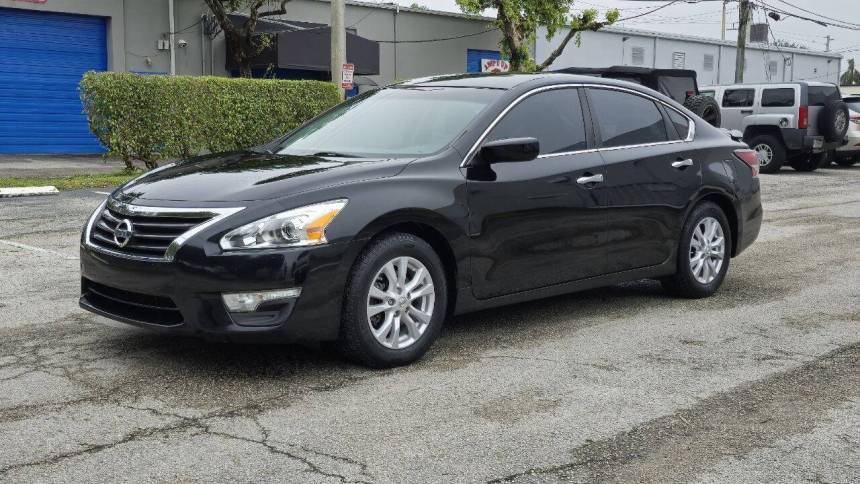 2014 Nissan Altima 2.5 S — Sedan — 82,182 mi — Hallandale Beach, FL