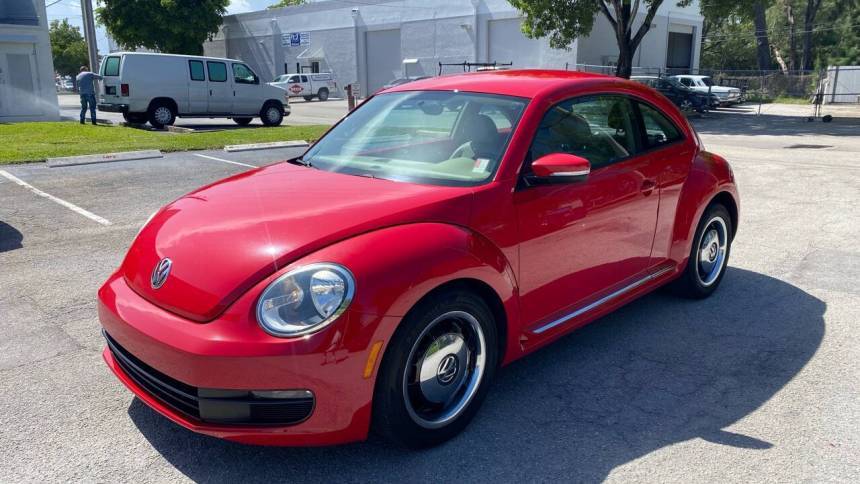 2013 Volkswagen Beetle 2.5 — Hatchback — 83,994 mi — Hallandale Beach, FL