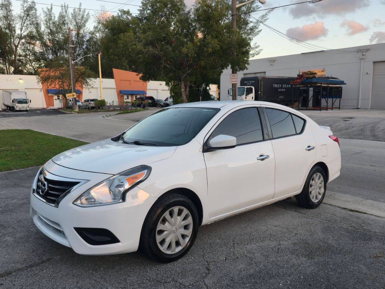 2019 Nissan Versa SV — Sedan — 93,057 mi — Hallandale Beach, FL