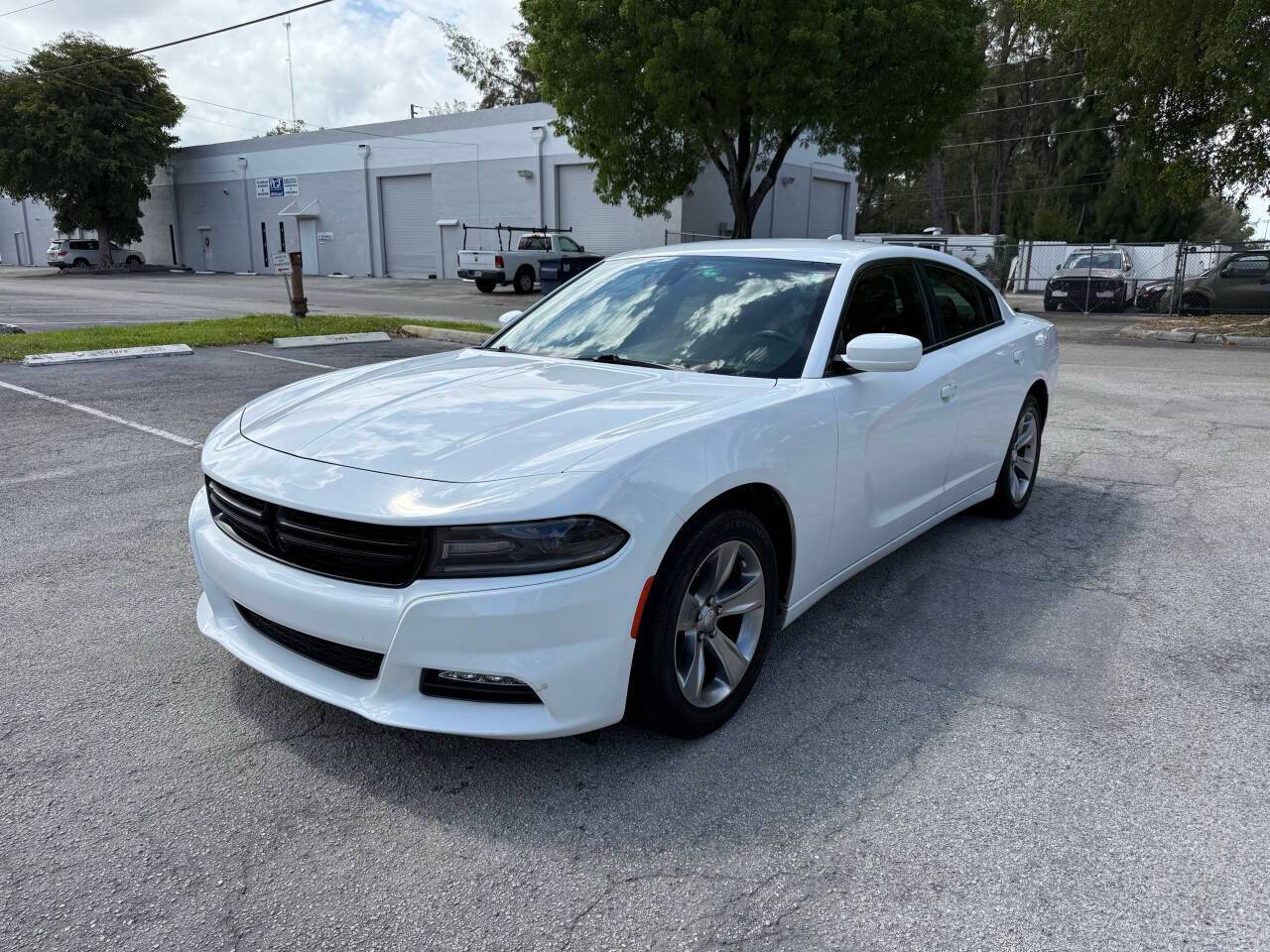 2016 Dodge Charger SXT — Sedan — 70,378 mi — Hallandale Beach, FL
