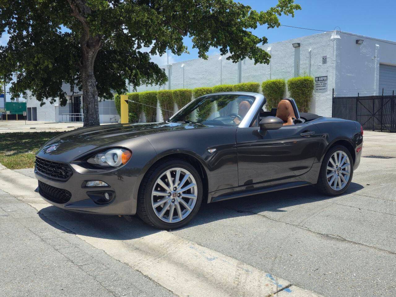 2017 FIAT 124 Spider Lusso — Convertible — 28,436 mi — Hallandale Beach, FL