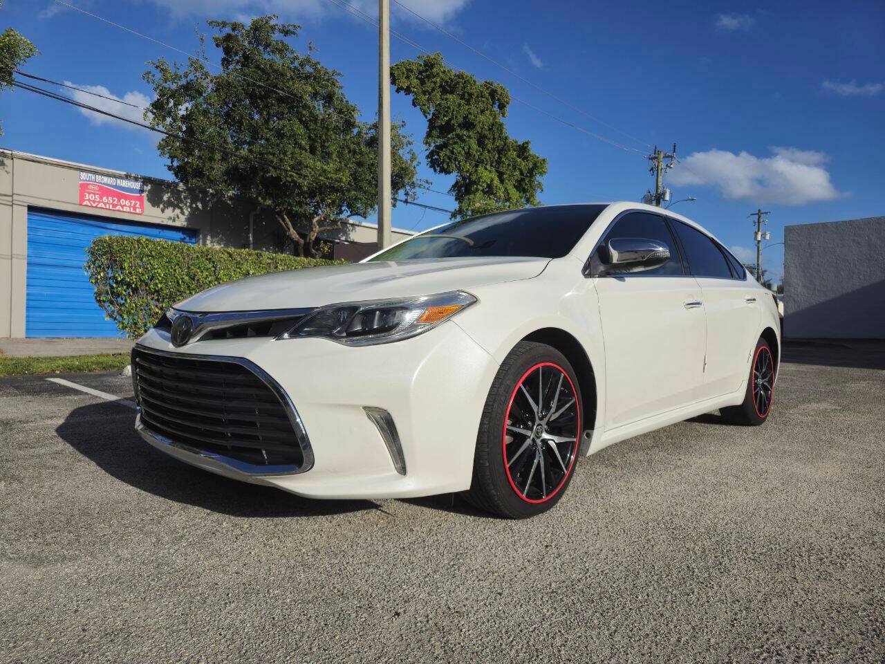 2016 Toyota Avalon XLE — Sedan — 63,137 mi — Hallandale Beach, FL