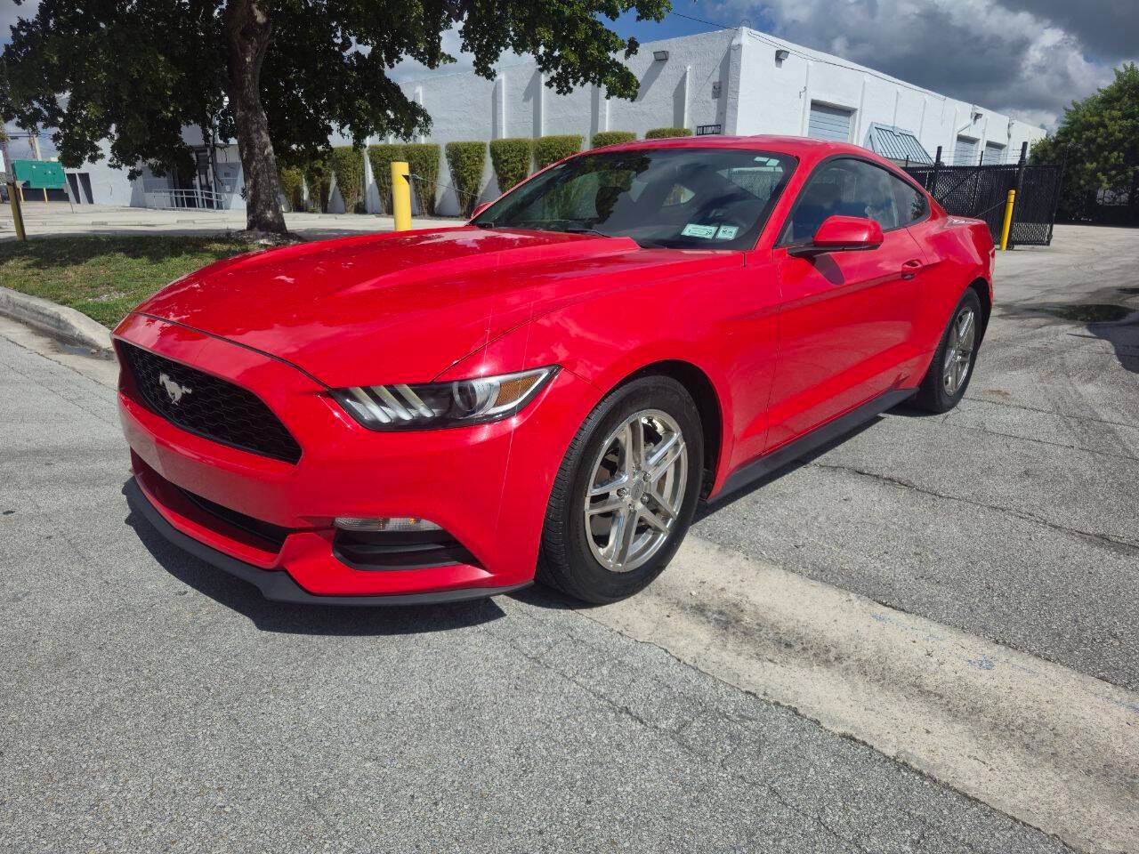 2016 Ford Mustang V6 — Coupe — 41,619 mi — Hallandale Beach, FL