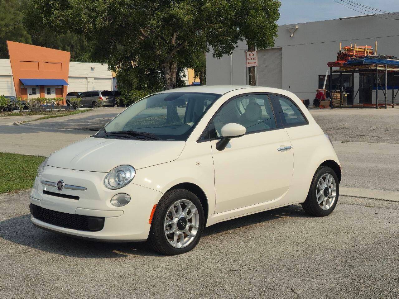 2015 FIAT 500 Pop — Hatchback — 30,709 mi — Hallandale Beach, FL