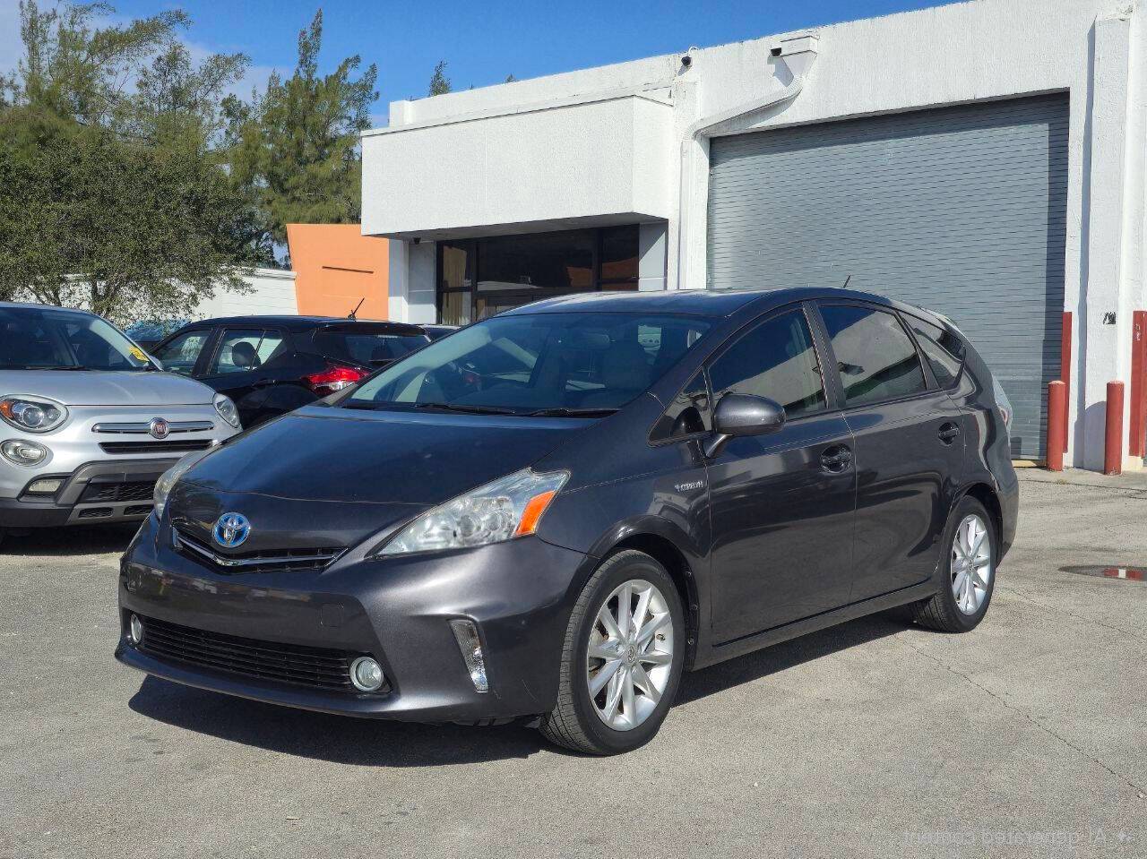 2014 Toyota Prius v Five — Wagon — 47,972 mi — Hallandale Beach, FL