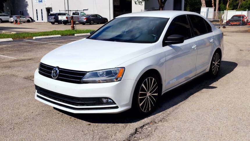 2016 Volkswagen Jetta 1.8T Sport — Sedan — 83,019 mi — Hallandale Beach, FL