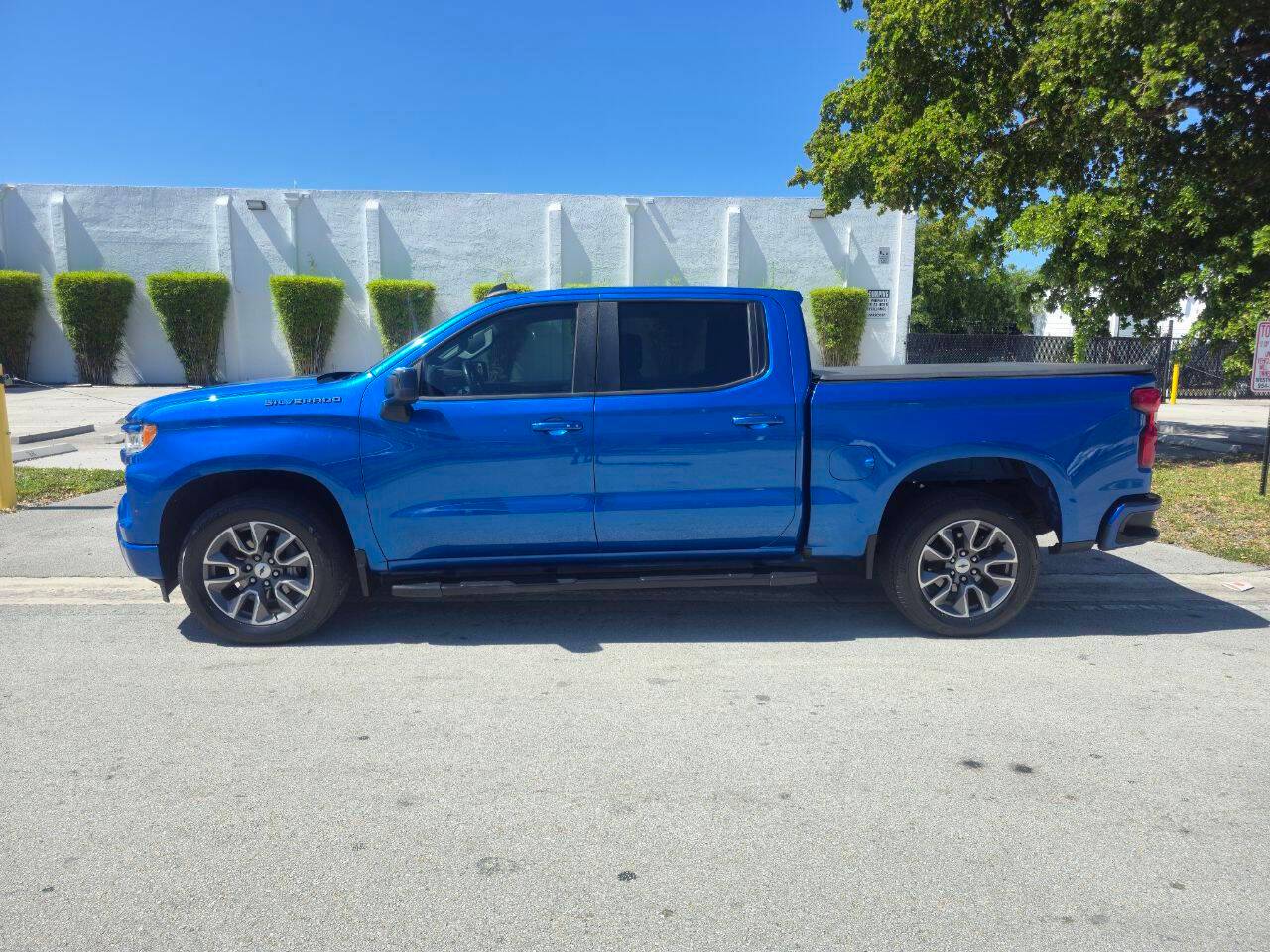 Thumbnail 3