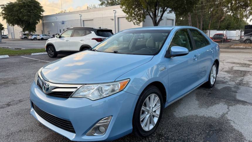 2014 Toyota Camry Hybrid XLE — Sedan — 85,844 mi — Hallandale Beach, FL