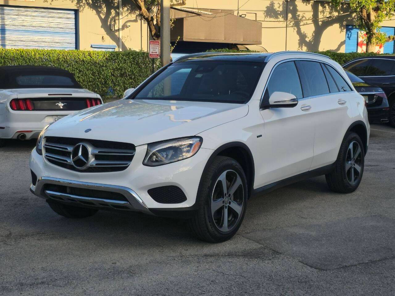 2016 Mercedes-Benz GLC GLC 300 — SUV — 28,132 mi — Hallandale Beach, FL