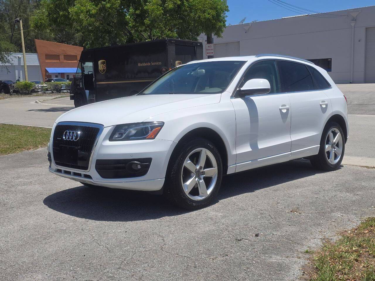 2010 Audi Q5 Prestige — SUV — 76,005 mi — Hallandale Beach, FL