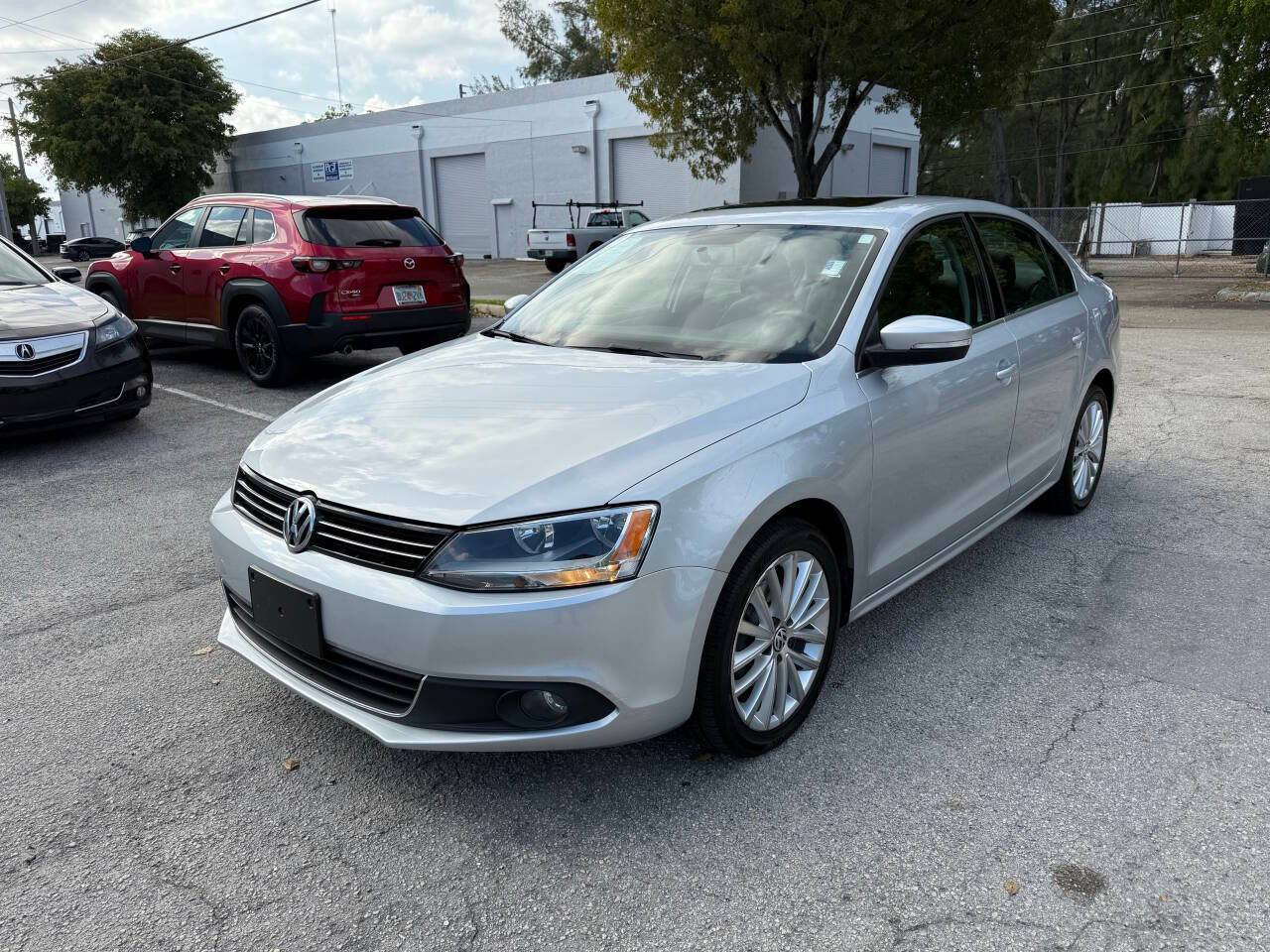 2011 Volkswagen Jetta SEL — Sedan — 45,212 mi — Hallandale Beach, FL