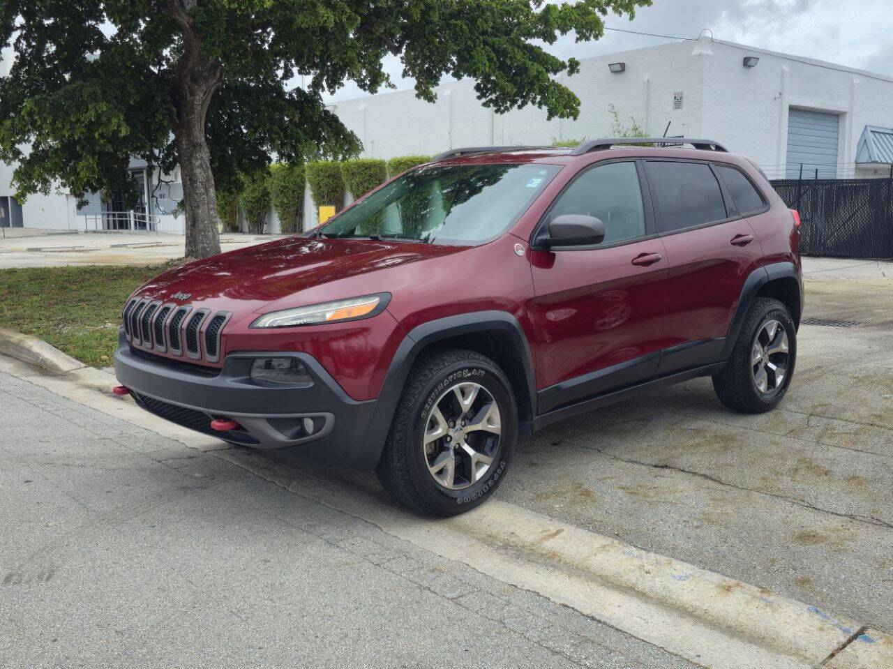 2014 Jeep Cherokee Trailhawk — SUV — 16,987 mi — Hallandale Beach, FL