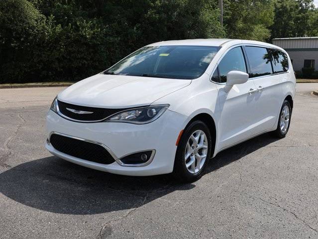 2018 Chrysler Pacifica Touring Plus — Minivan — 107,404 mi — Louisville, KY