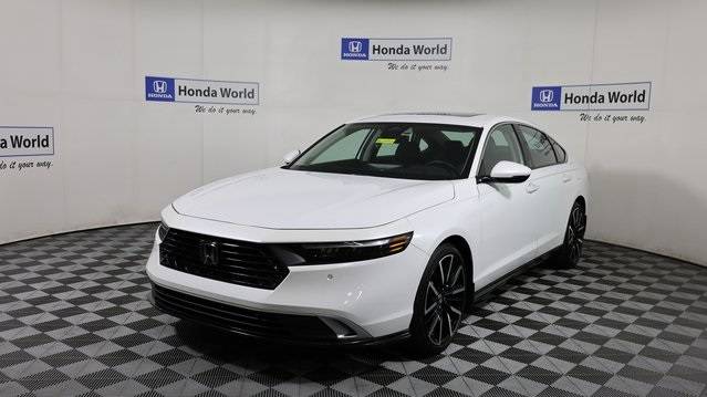 2023 Honda Accord Hybrid Touring — Sedan — 22,173 mi — Louisville, KY