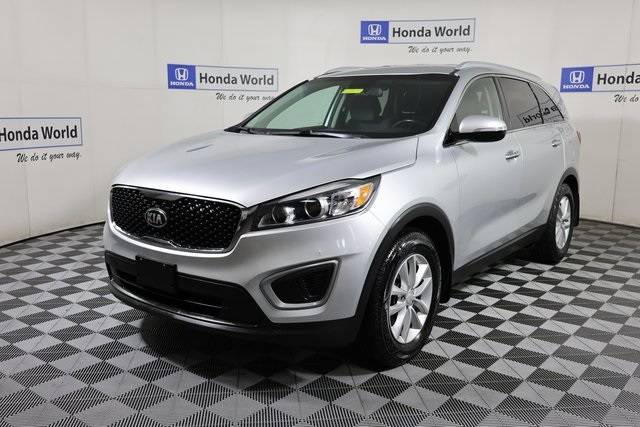 2017 Kia Sorento LX — SUV — 124,557 mi — Louisville, KY