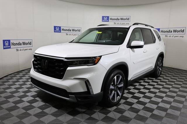 2023 Honda Pilot Touring — SUV — 15,711 mi — Louisville, KY