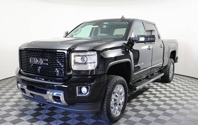 2015 GMC Sierra 2500HD Denali — Pickup Truck — 112,748 mi — Louisville, KY