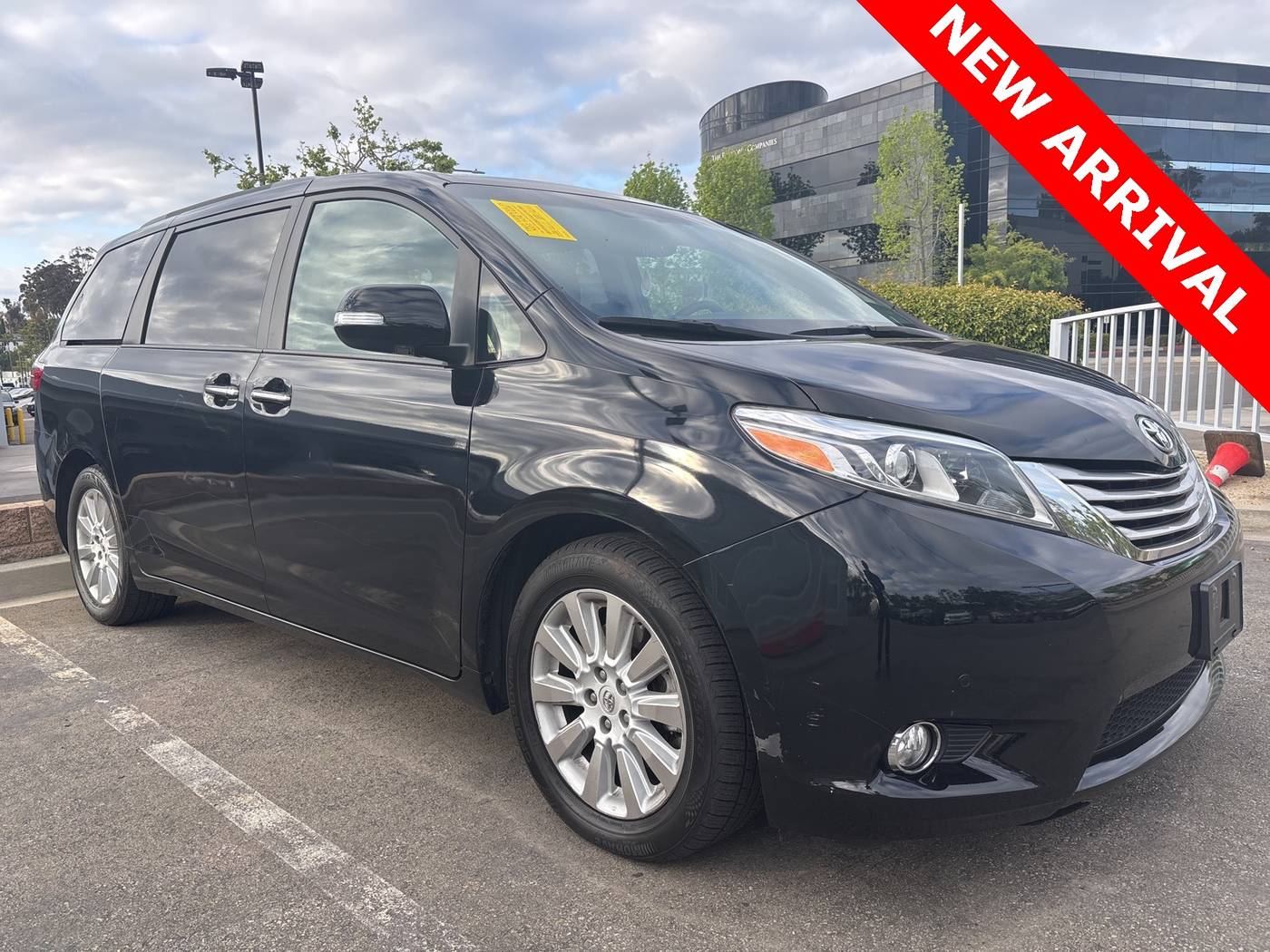 2015 Toyota Sienna Limited — Minivan — 48,056 mi — Escondido, CA