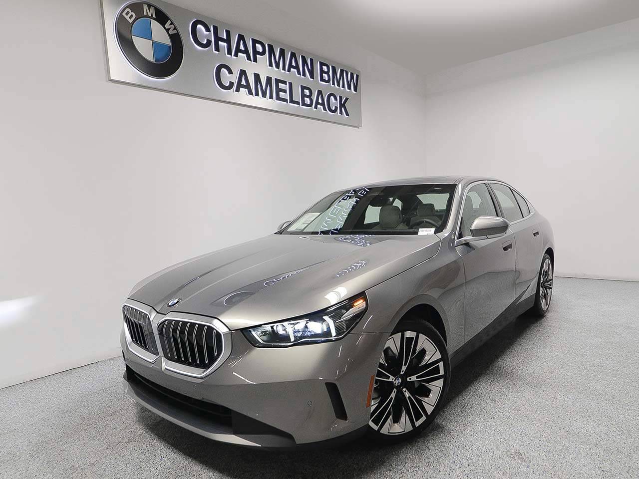 2025 BMW 5 Series 530i — Sedan — 5,001 mi — Phoenix, AZ